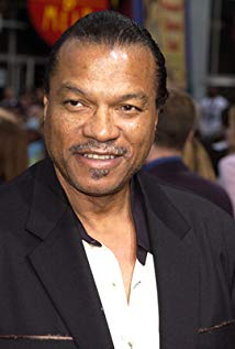 How tall is Billy Dee Williams?